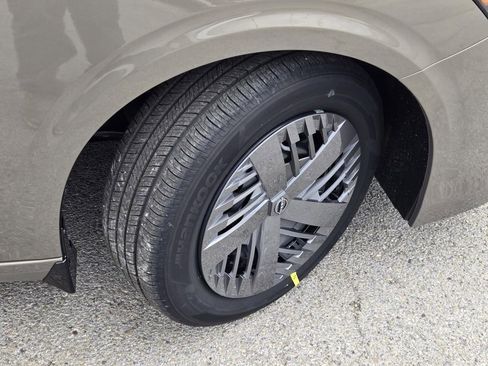 New 2026 Nissan Sentra SV w/ Floor Mat Package FWD image 6