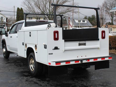 Used 2021 GMC Sierra 3500 4x4 3500 SERVICE BODY GAS ENG w/ Convenience Package image 4