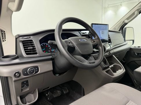 Used 2023 Ford Transit 350 XLT RWD image 15