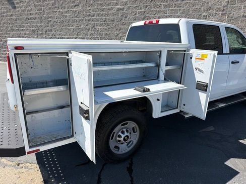 Used 2017 Chevrolet Silverado 2500 W/T RWD image 14