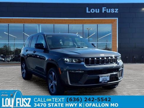 New 2026 Jeep Grand Cherokee Limited AWD/4WD image 1