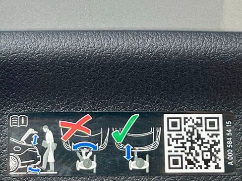 Certified 2024 Mercedes-Benz C 300 4MATIC Sedan image 31