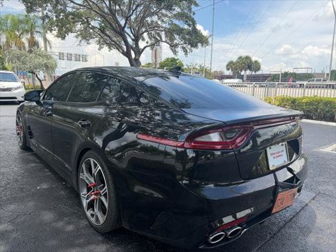 Used 2018 Kia Stinger GT1 RWD image 4