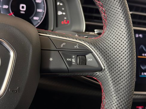 New 2026 Audi SQ8 Prestige image 29