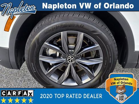 Used 2022 Volkswagen Tiguan SE image 13