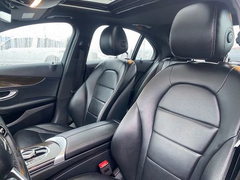 Used 2019 Mercedes-Benz C 300 Sedan image 10