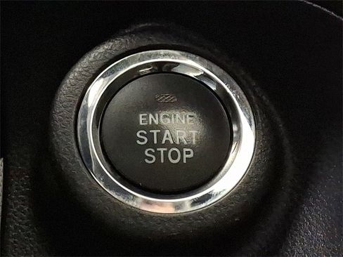 Used 2021 Subaru Forester Limited image 23