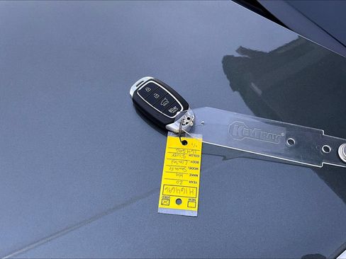 Used 2020 Hyundai Santa Fe Limited FWD image 35