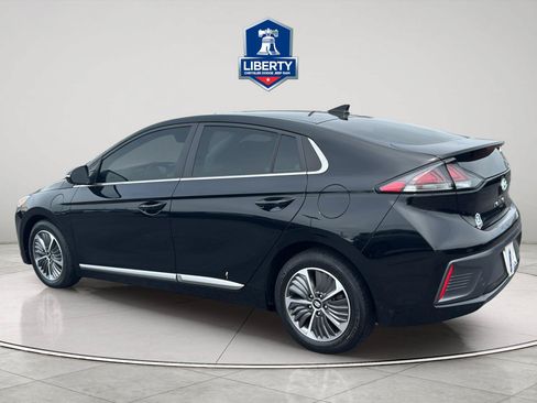 Used 2022 Hyundai Ioniq SEL FWD image 7