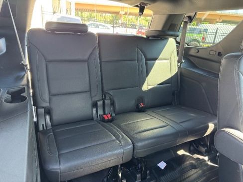 Used 2021 Chevrolet Tahoe Z71 w/ Z71 Off-Road Package image 16