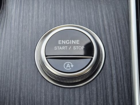 Certified 2025 Mercedes-Benz C 300 Sedan image 22