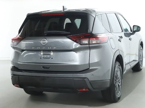 Used 2024 Nissan Rogue S AWD/4WD image 46