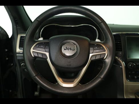 Used 2017 Jeep Grand Cherokee Limited w/ Luxury Group II AWD/4WD image 22