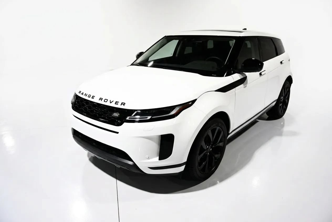 Used 2022 Land Rover Range Rover Evoque SE AWD/4WD image 9