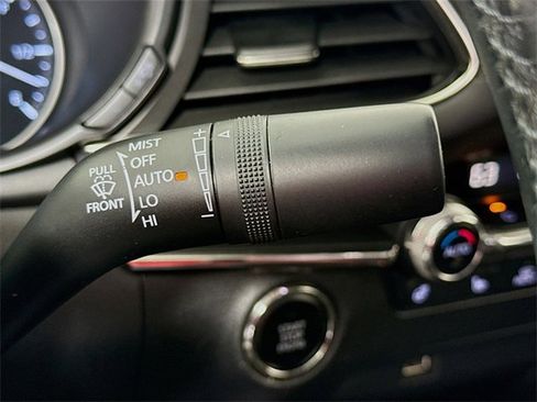 Used 2021 MAZDA MAZDA3 Premium Plus image 16