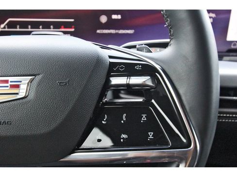 Used 2025 Cadillac Escalade Sport w/ LPO, Floor Liner Package RWD image 17