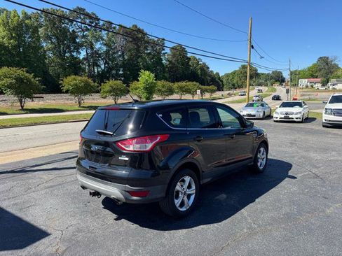 Used 2014 Ford Escape SE FWD image 3