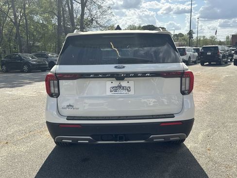 New 2026 Ford Explorer Active w/ Active Comfort Package RWD image 6