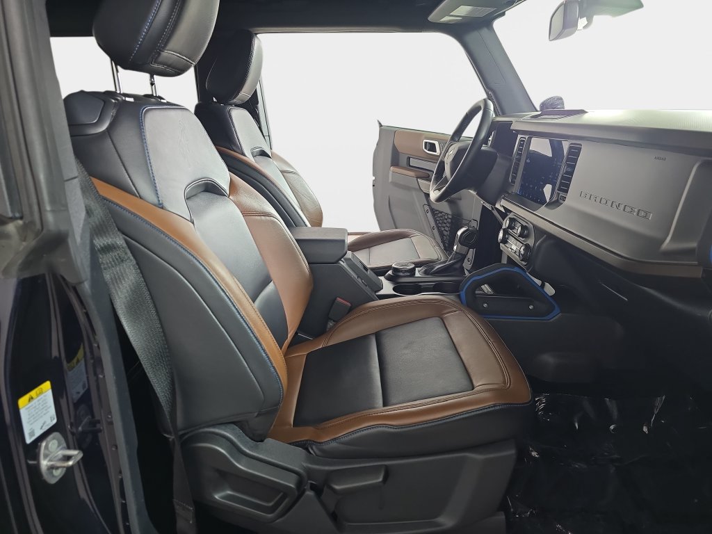 Used 2021 Ford Bronco Outer Banks AWD/4WD image 10