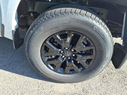 New 2026 Nissan Frontier SV w/ Tow Package AWD/4WD image 4