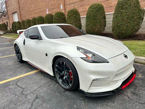 Used 2019 Nissan 370Z NISMO image 41
