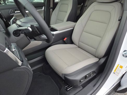 New 2026 GMC Terrain Elevation w/ Elevation Premium Package image 28