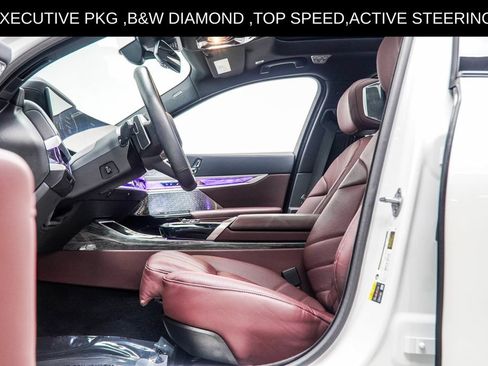 Used 2025 BMW 750e xDrive w/ Executive Package AWD/4WD image 54