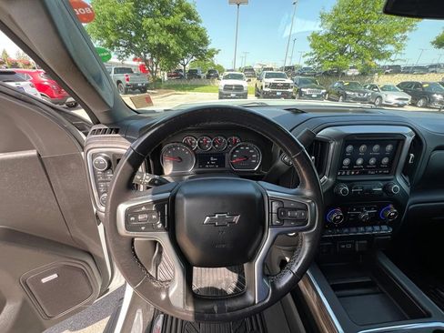 Used 2021 Chevrolet Silverado 1500 LT Trail Boss w/ Convenience Package II AWD/4WD image 37