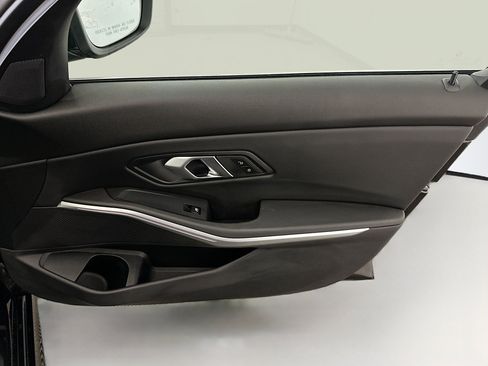 Used 2025 BMW 330i xDrive Sedan image 34