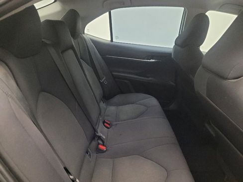 Used 2022 Toyota Camry LE FWD image 19