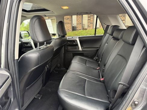 Used 2010 Toyota 4Runner Limited AWD/4WD image 6
