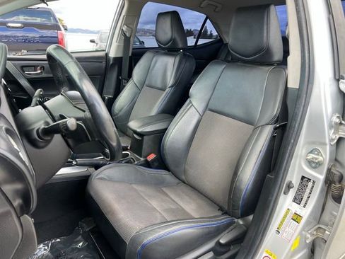 Used 2019 Toyota Corolla SE w/ Carpet Mat Package (TMS) FWD image 13