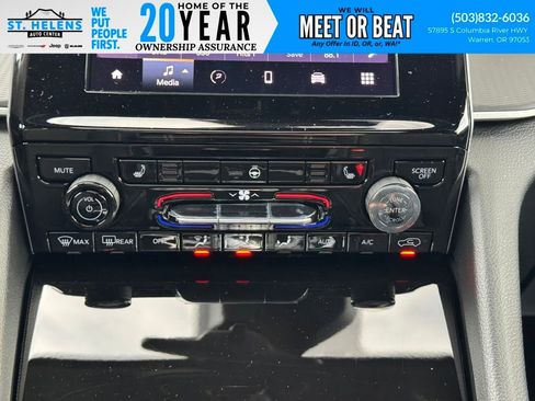 New 2025 Jeep Grand Cherokee Laredo X w/ Luxury Tech Group I image 28