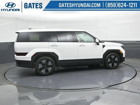 New 2026 Hyundai Santa Fe SE image 3