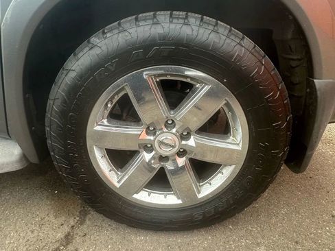 Used 2014 Nissan Armada Platinum image 11