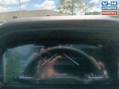 Used 2024 Jeep Grand Cherokee Altitude AWD/4WD image 6