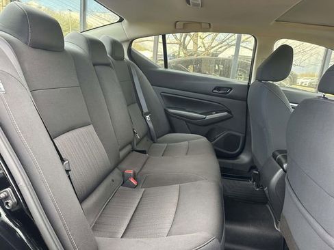 Used 2023 Nissan Altima 2.5 SV w/ SV Premium Package image 11