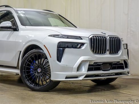 Used 2025 BMW ALPINA XB7 ALPINA XB7 image 2