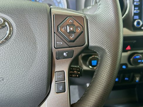 Used 2023 Toyota Tacoma SR5 AWD/4WD image 17