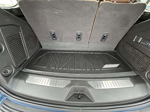 Used 2025 Chevrolet Tahoe High Country image 19