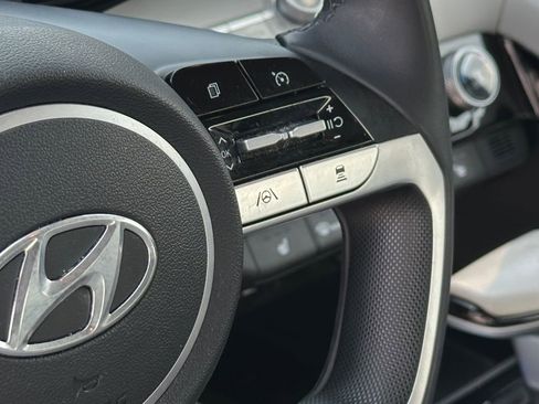 Used 2023 Hyundai Elantra Limited w/ Cargo Package FWD image 22