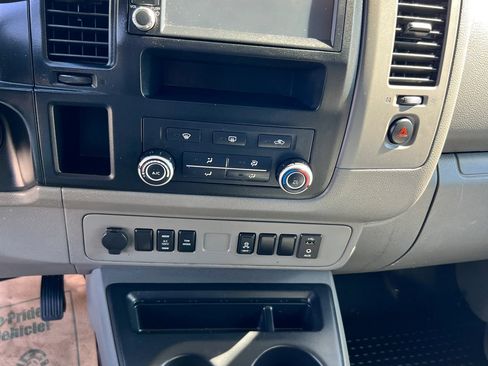 Used 2019 Nissan NV 3500 SL RWD image 13