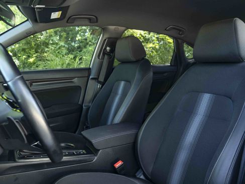Certified 2025 Honda Civic Sport image 17