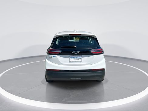 Used 2023 Chevrolet Bolt LT w/ Driver Confidence Package FWD image 8