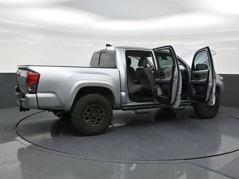 Used 2022 Toyota Tacoma SR5 w/ Technology Package RWD image 28