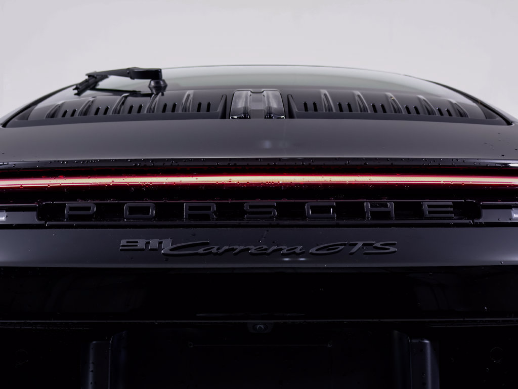 Certified 2025 Porsche 911 Carrera GTS RWD image 13