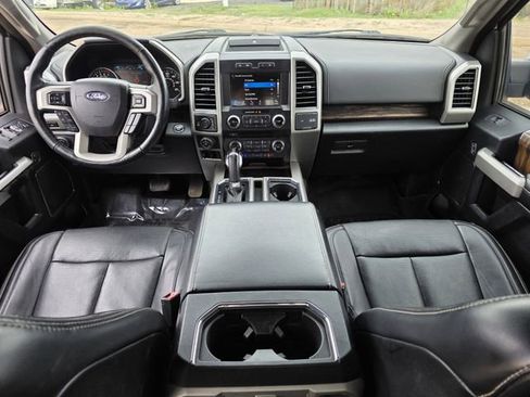 Used 2018 Ford F150 Lariat w/ Equipment Group 502A Luxury image 3