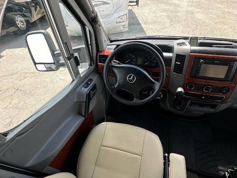 Used 2008 Dodge Sprinter 3500 image 22