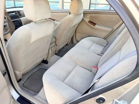 Used 2004 Toyota Corolla LE FWD image 10