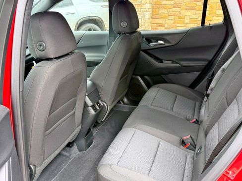 New 2026 Chevrolet Equinox LT FWD image 17